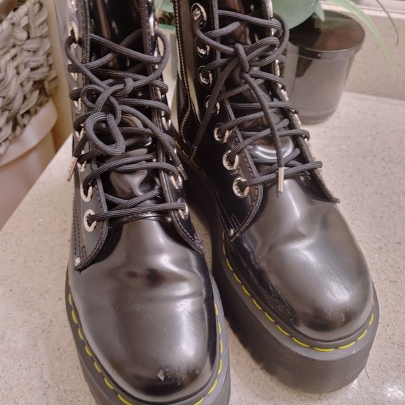 Doc Martens - Picture 2 of 5
